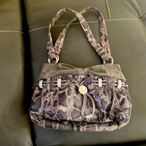 B. Makowsky Gray Leather Snakeskin Pattern Shoulder Bag. $4 priority shipping.